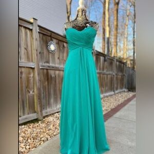 Prom Dresses / Wedding bridesmade dress / Party Sleeveless Strapless  / special
